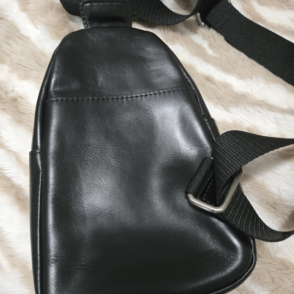 Patricia Nash Woman's Black Leather Sling Bag - Picture 2 of 5